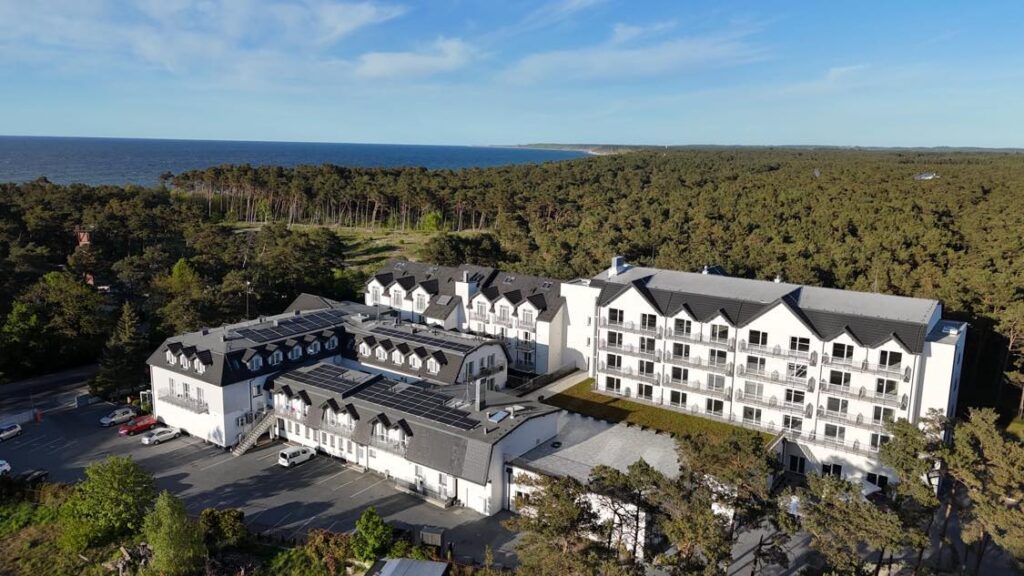 Hotel Jantar nad morzem Ustka blisko plaży basen